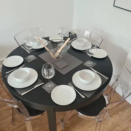 Apartamento Neon Heights 2 Bed Luton Town Centre Exterior foto